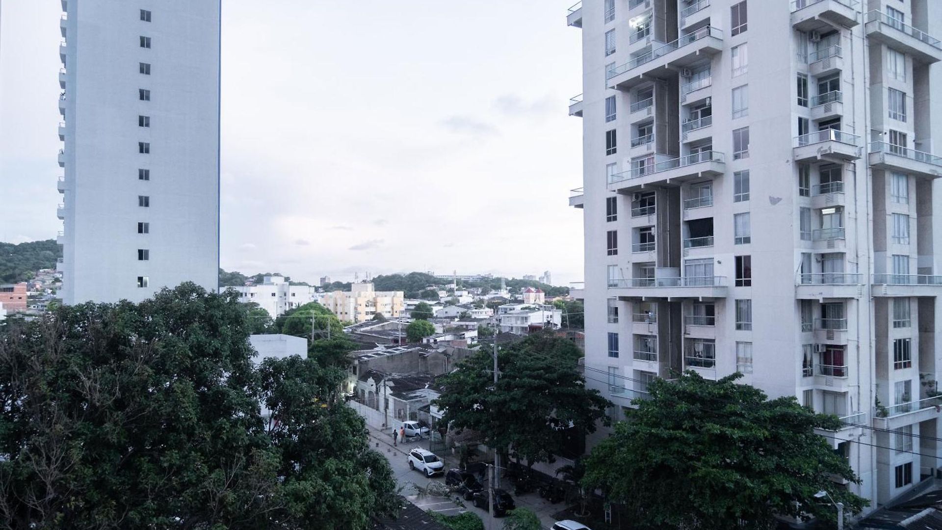 Torre 811 By Jalo *