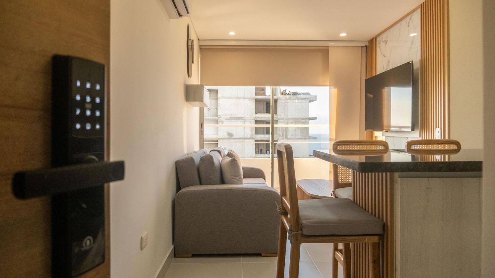 Torre 811 By Jalo * Cartagena
