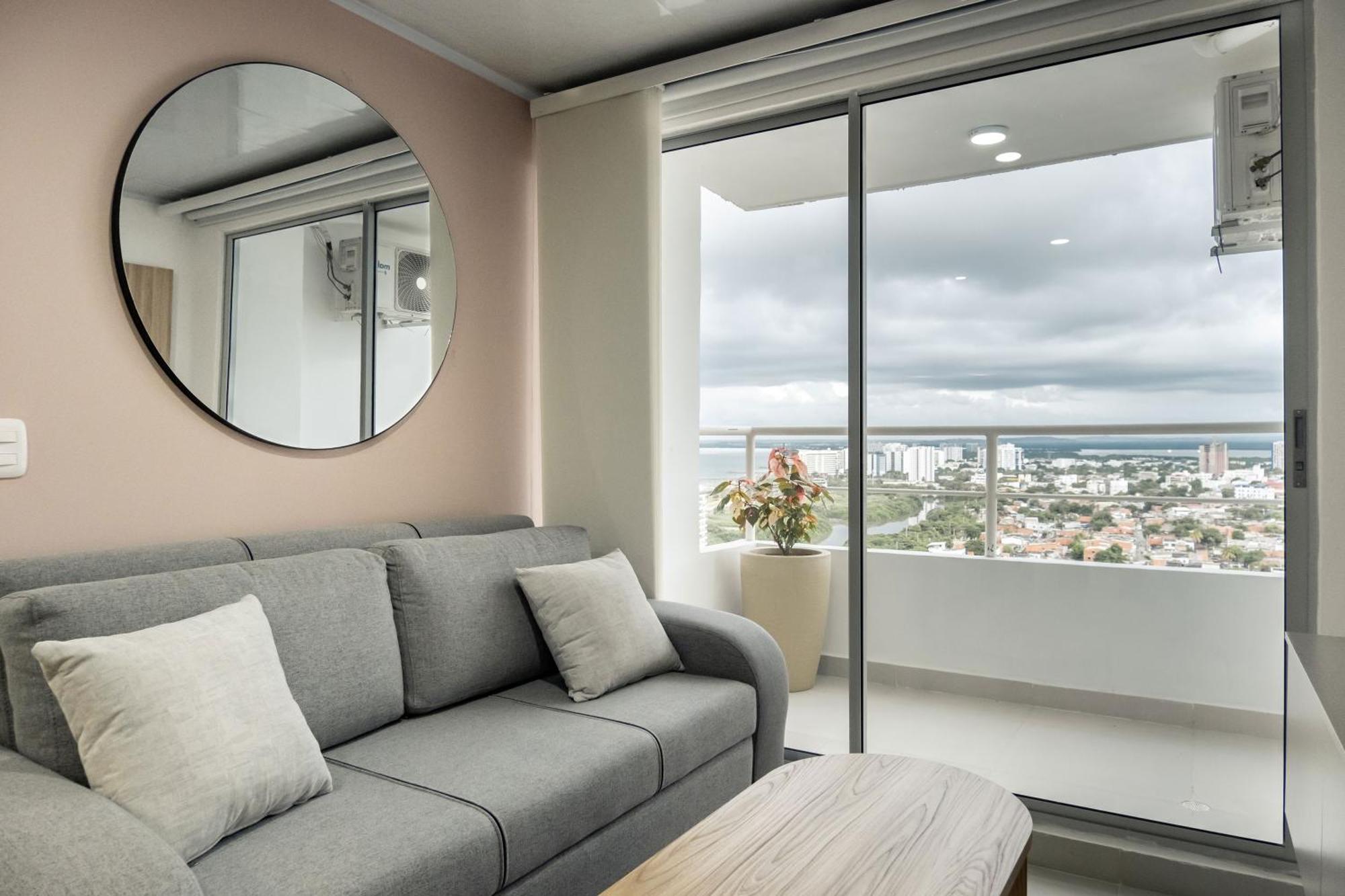 Torre 811 By Jalo Cartagena