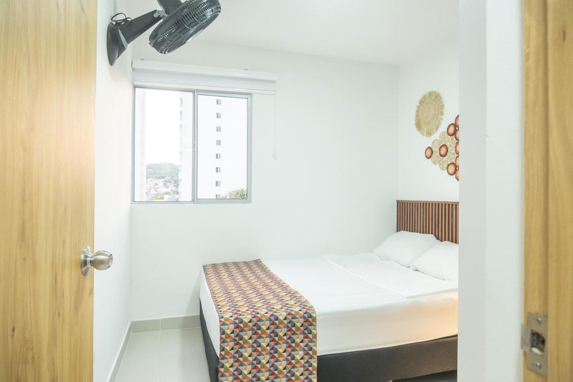 Torre 811 By Jalo Cartagena